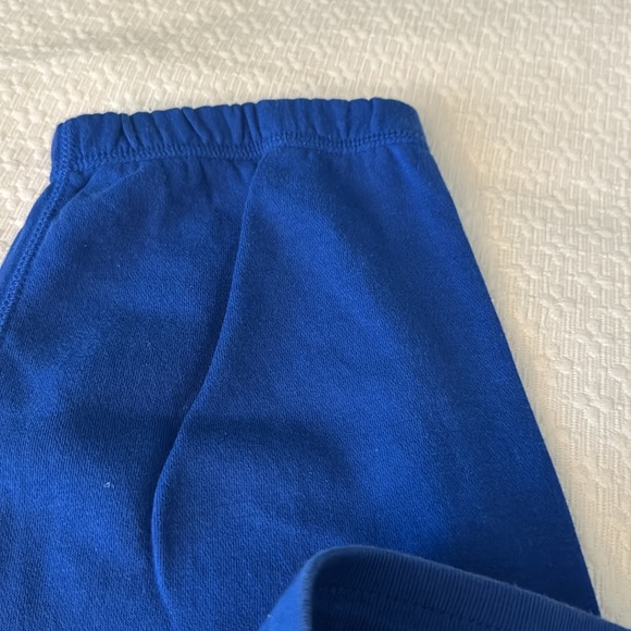 Worn out wear. 3 Pieces. Worn but good condition. All Pieces are size M - Picture 10 of 13